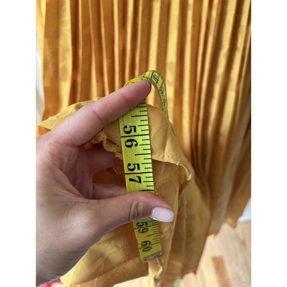 Yellow Pleated Midi Dress with Adjustable Straps Sz 7 - Picture 4 of 8